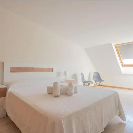 Apartamento Primera Linea De Playa Samil Costa Con Garaje Incluido
