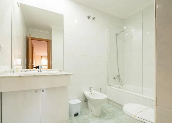 Primera Linea De Playa Samil Costa Con Garaje Incluido